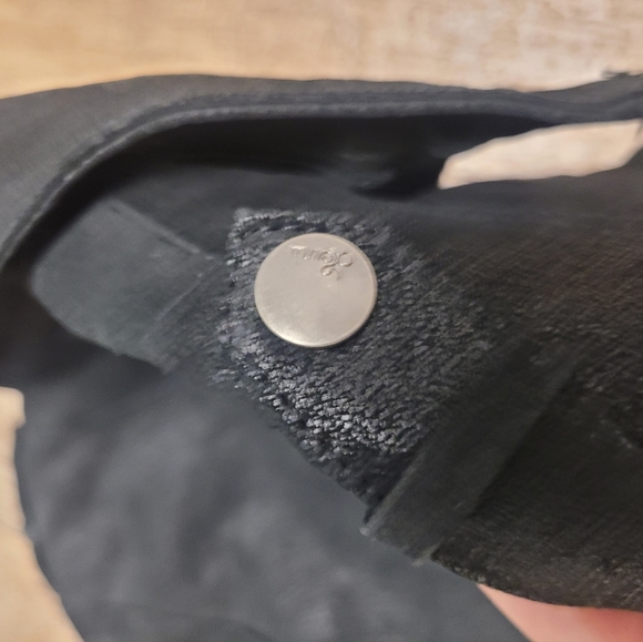 Levi's leather jacket pockets S - Picture 5 of 6